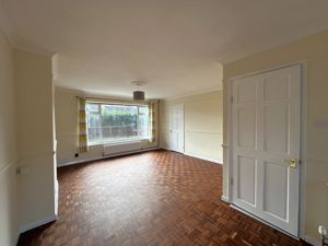 Lounge- click for photo gallery